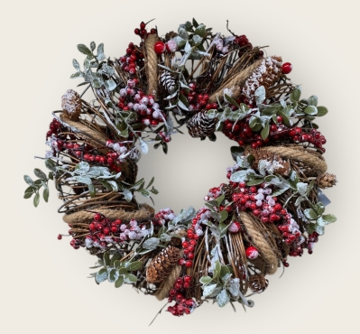 Berry and Rope Artificial Christmas wreath