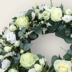 White Mixed Wreath